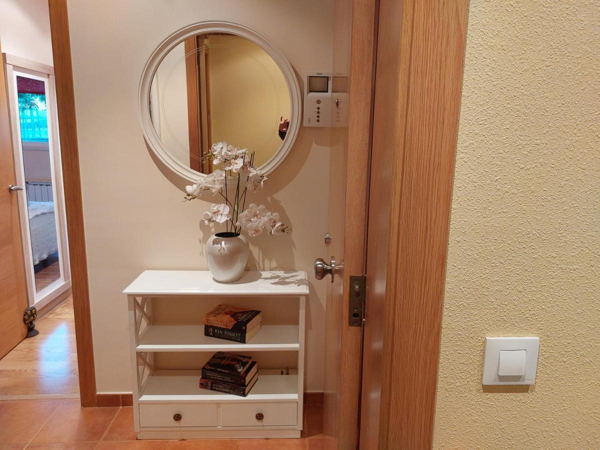 Apartamento Vieiro Con Plaza Garaje Gratis Σαντιάγο ντε Κομποστέλα Εξωτερικό φωτογραφία