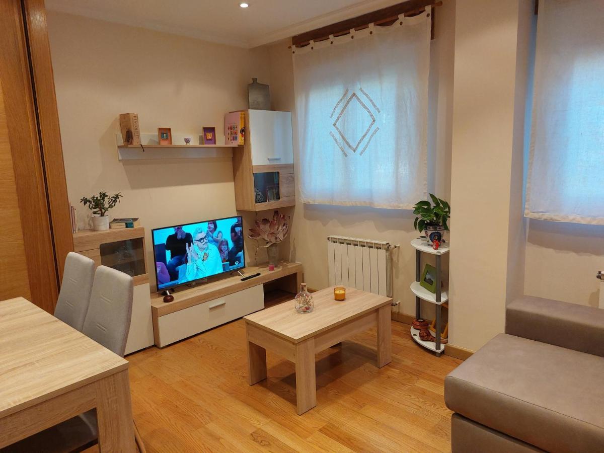 Apartamento Vieiro Con Plaza Garaje Gratis Σαντιάγο ντε Κομποστέλα Εξωτερικό φωτογραφία